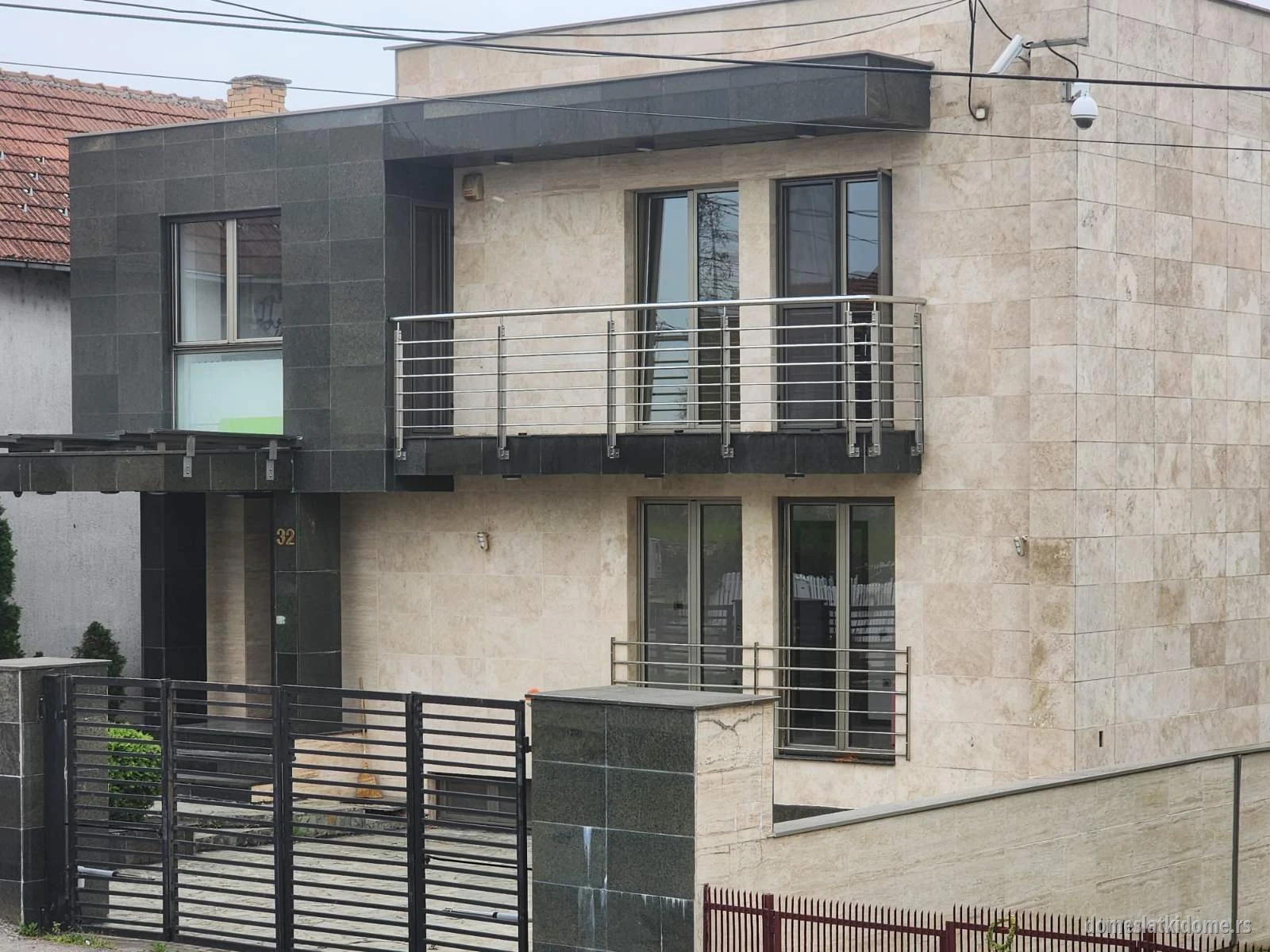 Prodaje se luksuzan stambeno-poslovni prostor na Pivari - 2